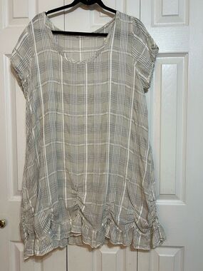 Light Plaid Short Sleeve Tunic in Beige - Casual Ruffled Hem